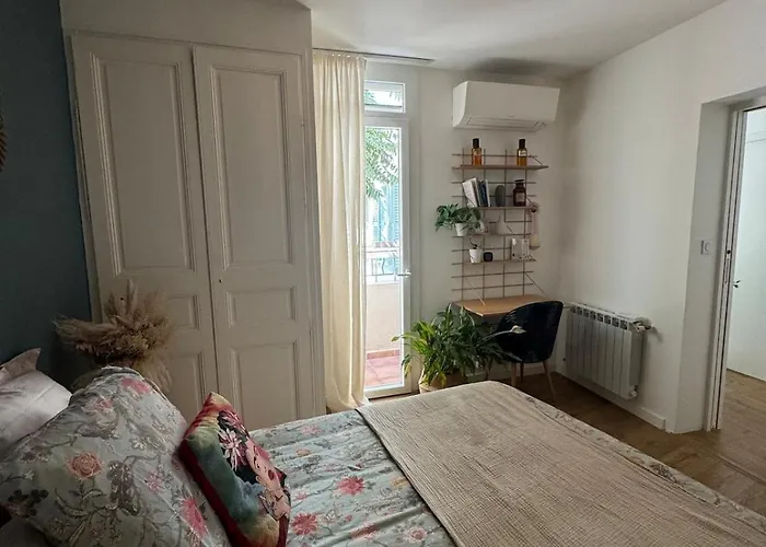 Le Mourillon Grand Proche Des Plages